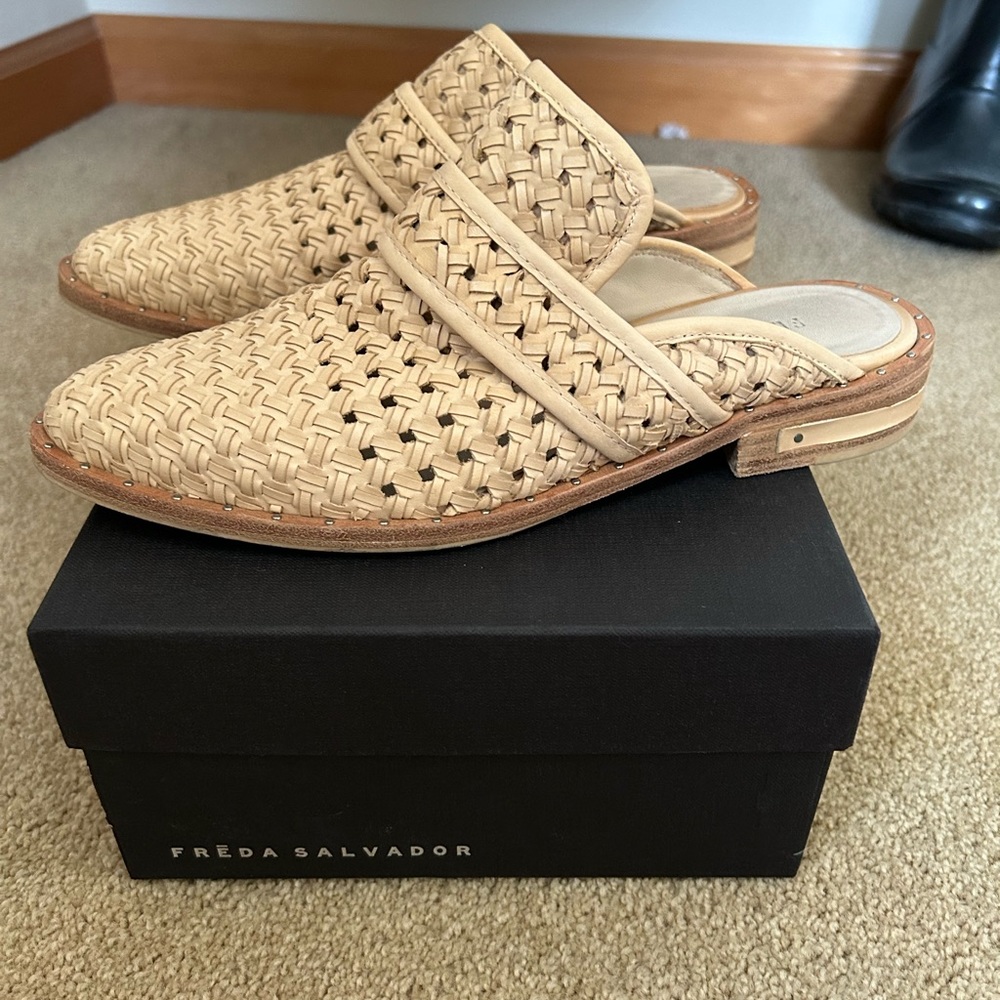 Freda Salvador Mules - Picture 4 of 8